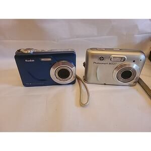 Kodak EasyShare C180 blue & HP Photosmart M537 silver digital cameras for parts